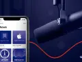 Microfono da podcast e interfaccia di un'app per ascoltare "AppStories" e "Apple Keynotes". L'etimologia del podcast è esplorata in ogni episodio.