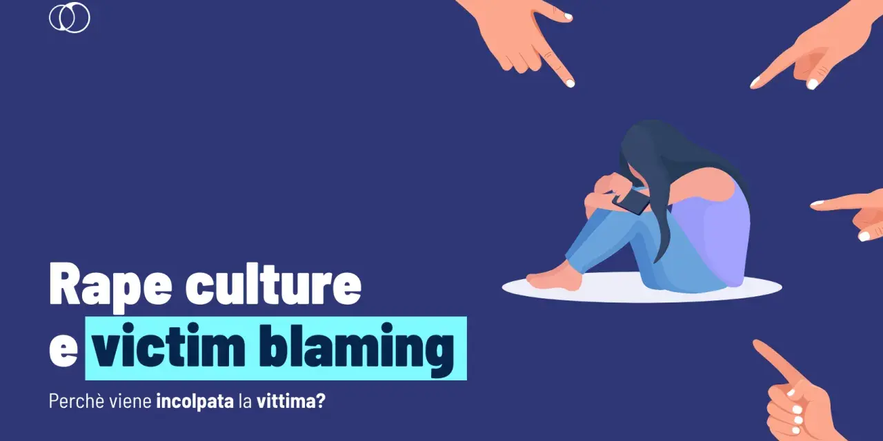 La vittima è isolata e accusata da dita puntate, illustrando il **victim blaming** e la cultura dello stupro.