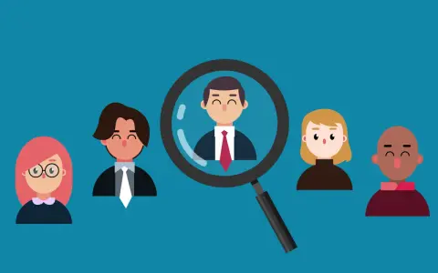 Ingrandimento di un uomo in giacca e cravatta, parte di una **single customer view** che analizza un gruppo di persone.