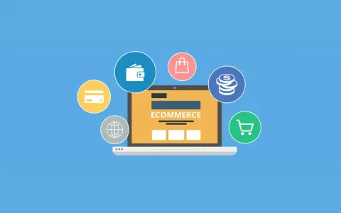 Un laptop mostra "ECOMMERCE" con icone di pagamento, carrello e mondo. Ideale per verificare sito online.