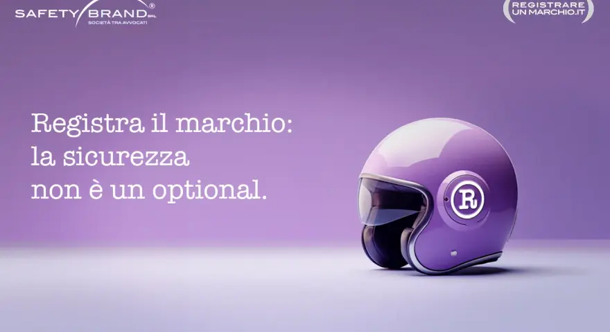 Casco viola con logo "R" e testo "Registra il marchio: la sicurezza non è un optional." per la brand safety.