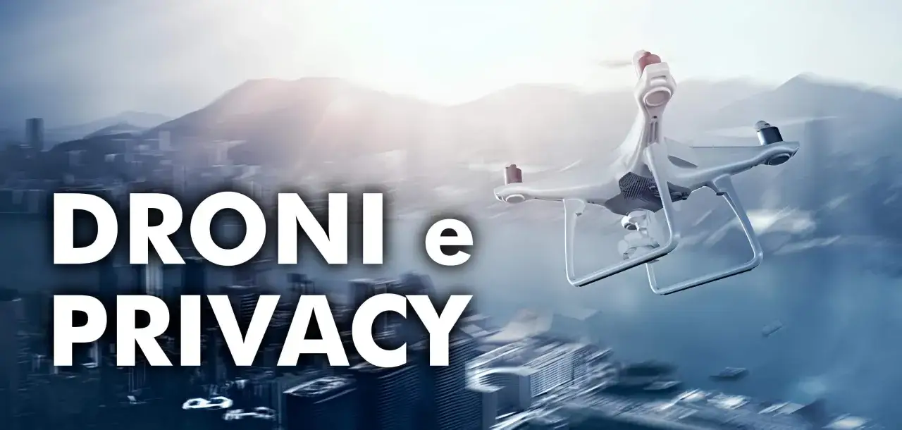Un drone sorvola una citt&agrave; sfocata, sollevando interrogativi su droni e privacy.
